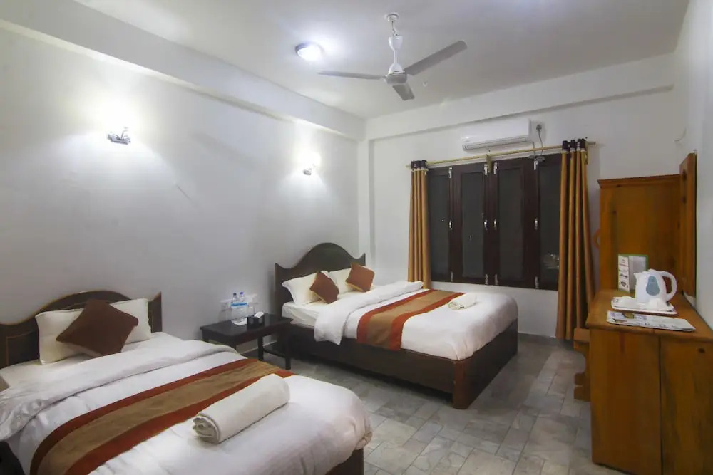 Hotel Chitwan Park Village