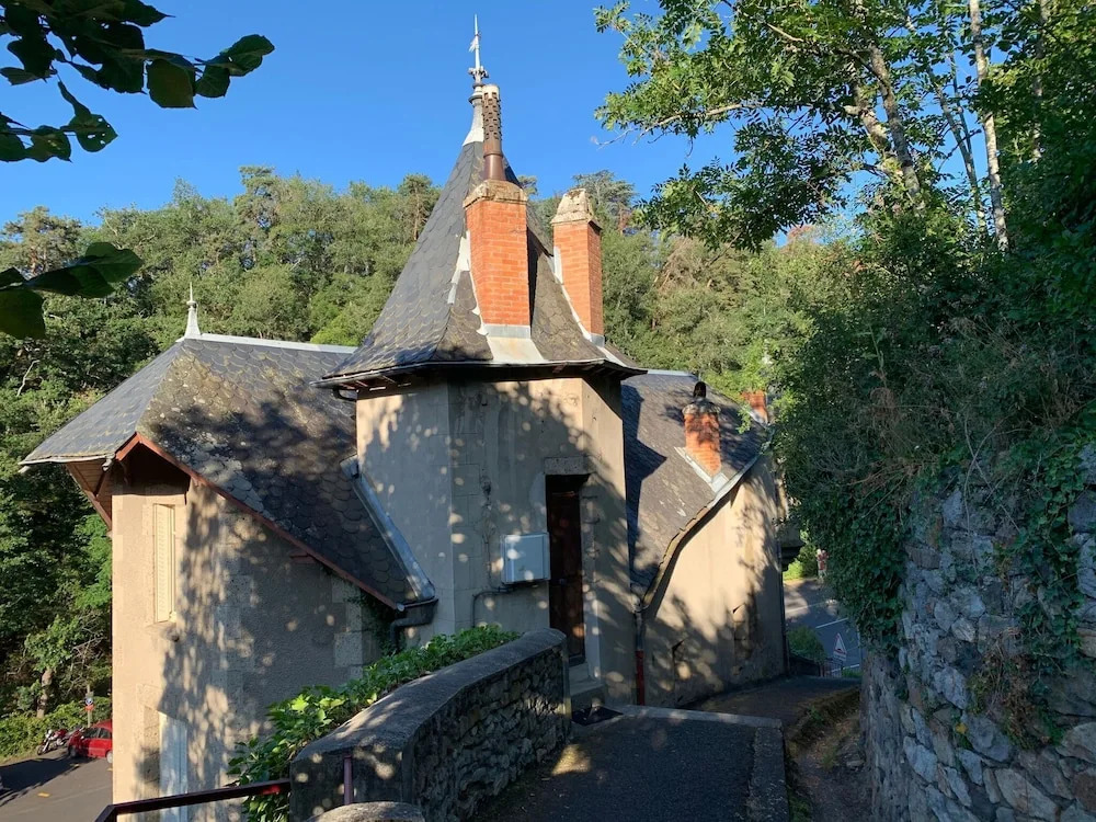 Villa in Saint-Nectaire near Ski Slopes
