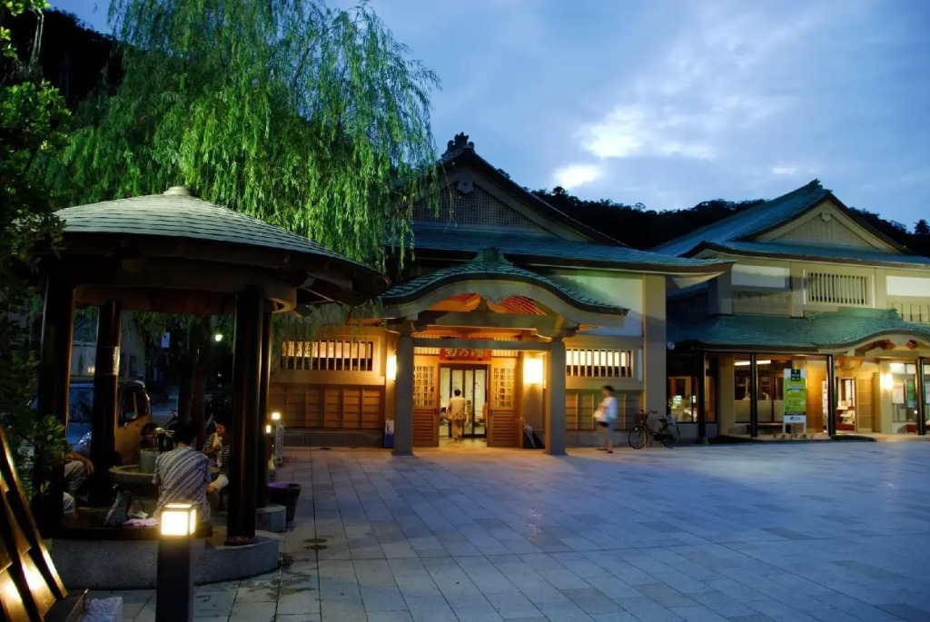 Shirasagiyu Tawaraya