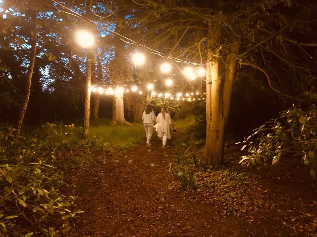 Somerleyton Meadows - The Hideaway Hut & Hot Tub