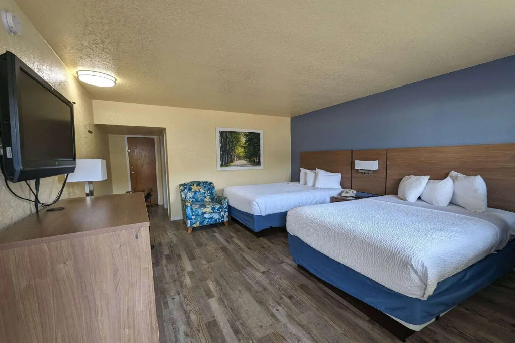 University Inn