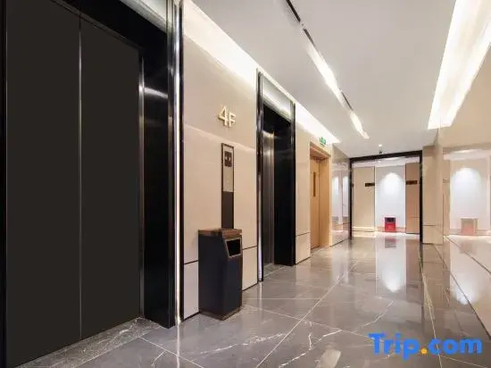 Xiangxiang Qin'ao Hotel (Hengqin Port Zhuhai International Convention and Exhibition Center Branch)