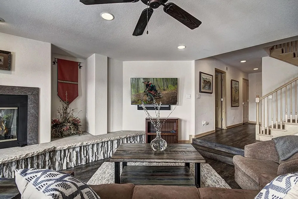 Charter Ridge 60 Apartment