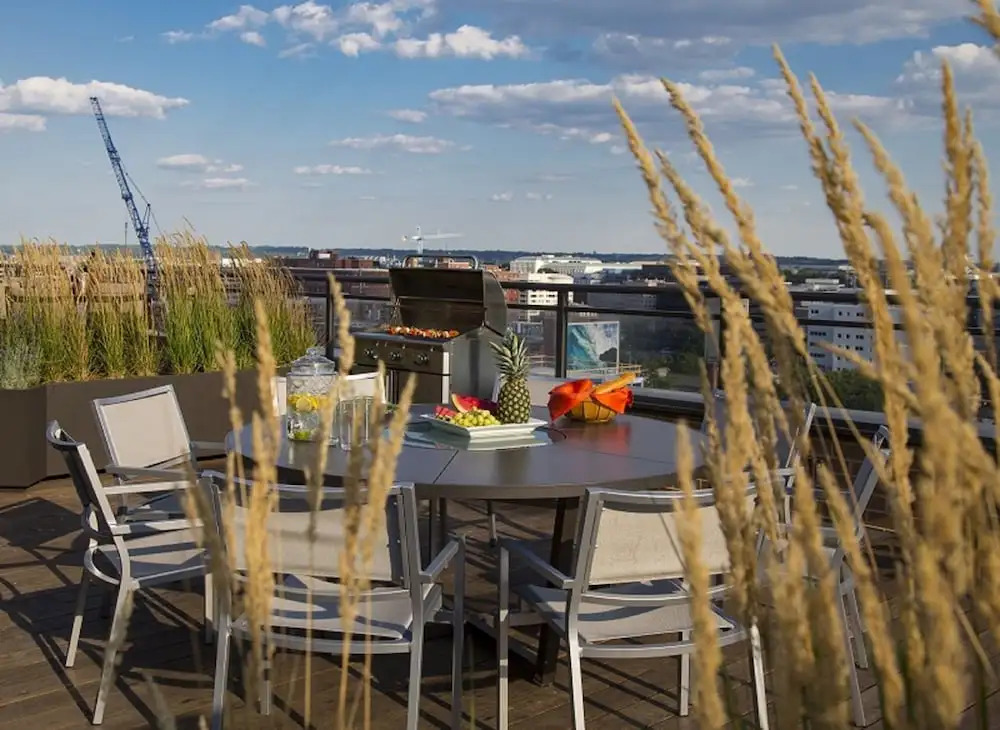 Luxury Apartments at Pentagon City center