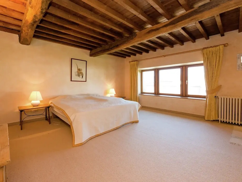 Spacious Retreat in Warizy