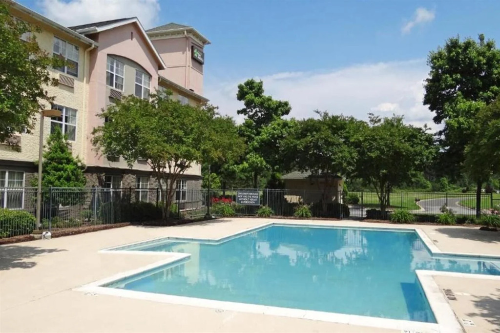 Extended Stay America Suites - Raleigh - RTP - 4919 Miami Blvd