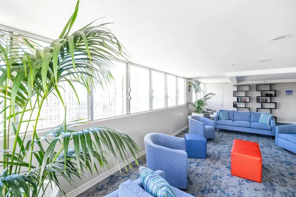Renovated Pacific Monarch Studio Near Waikiki Beach