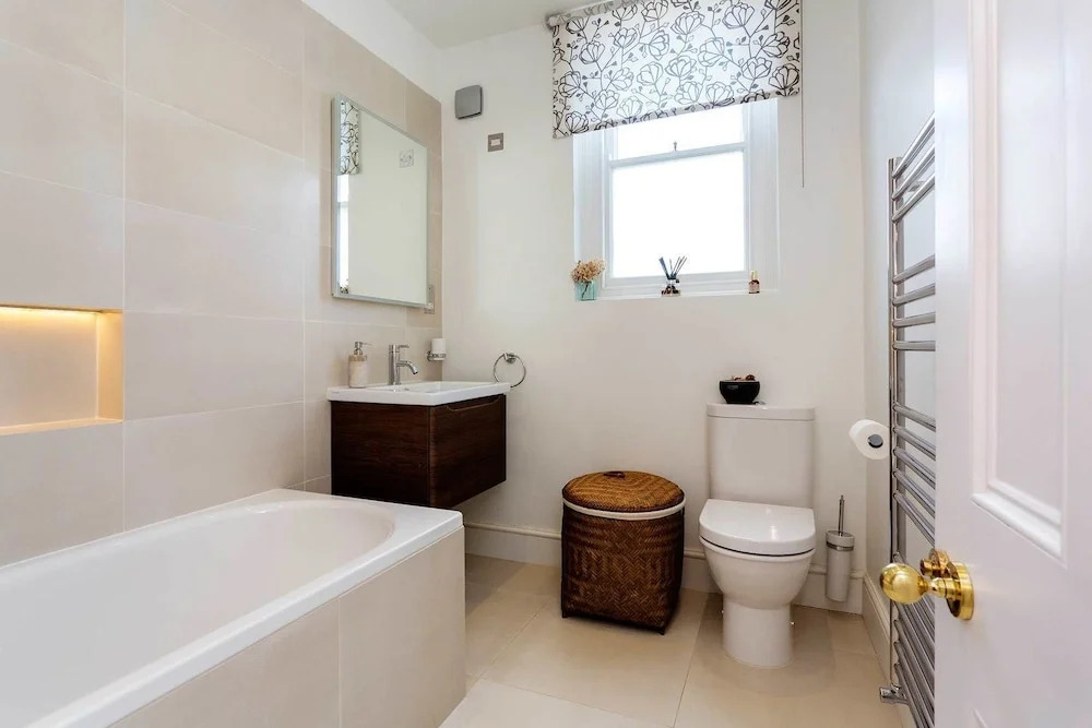 Charming Fulham flat