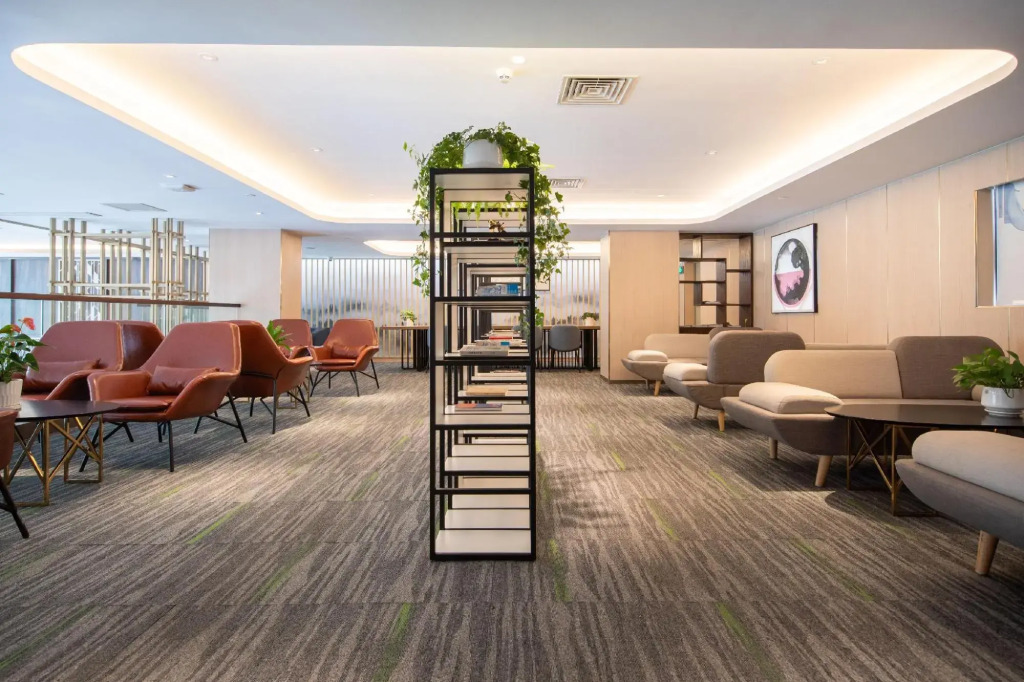 Atour X Hotel Longhua Dalang Business Center