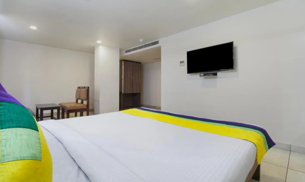 Itsy Hotels N Square