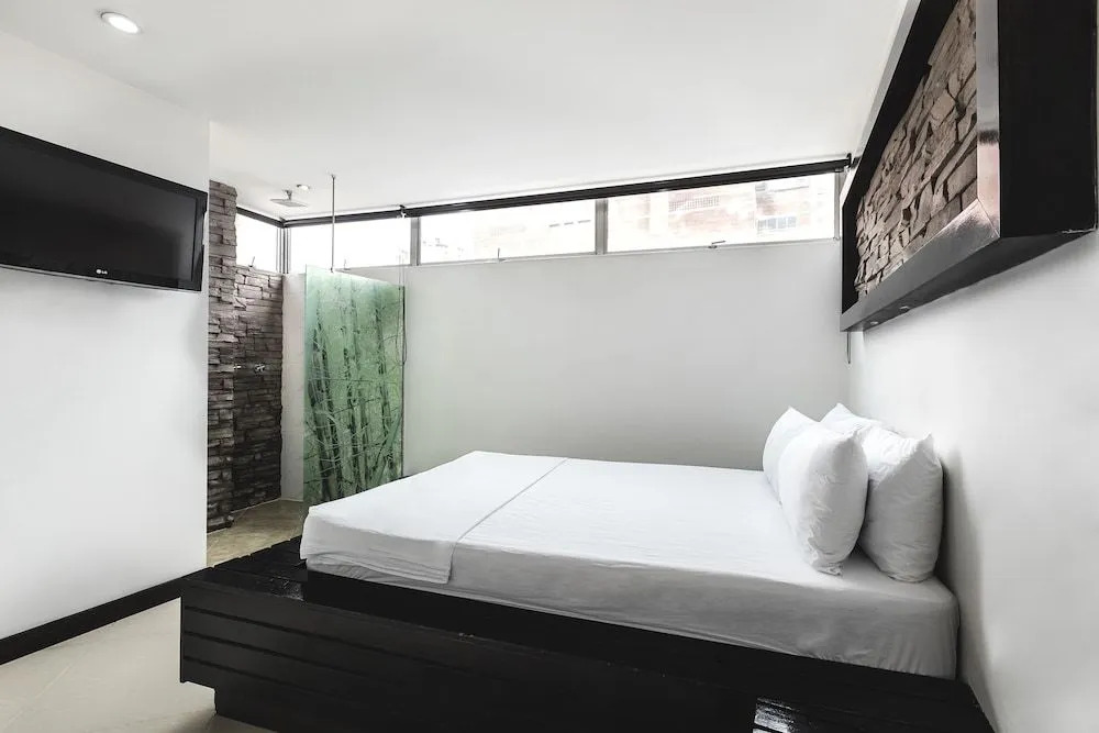 Hotel Kong