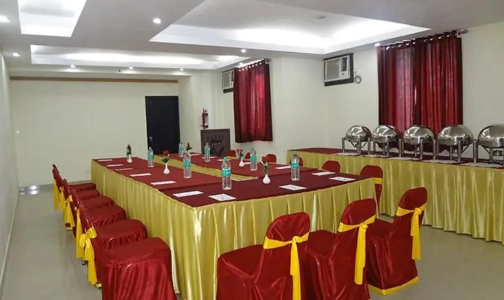 Hotel AVN Plaza