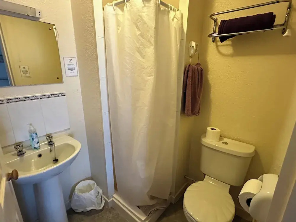 Alondra Hotel