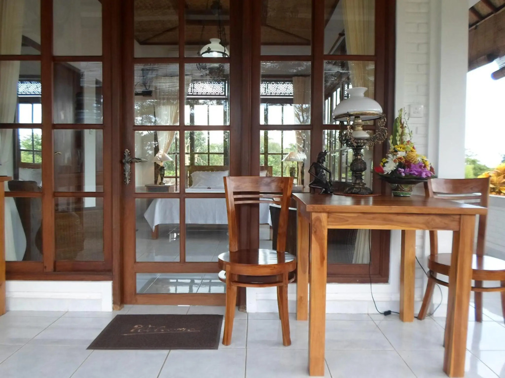 Lily Lane Villas