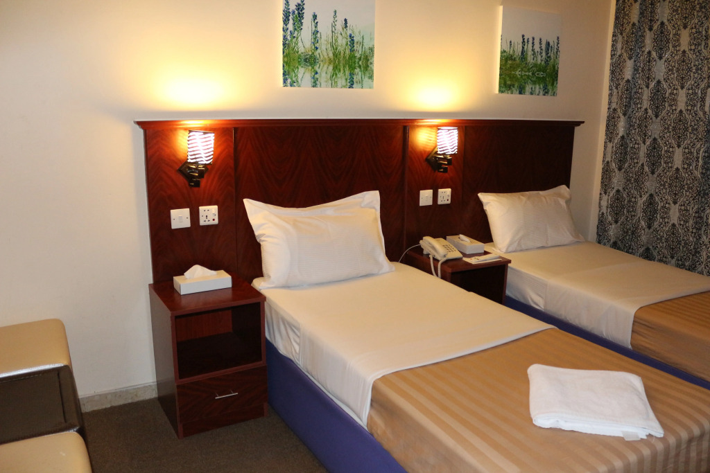 Mariana Hotel