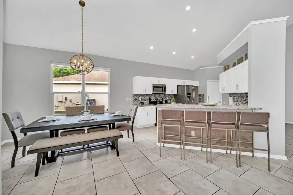 Spacious 6 Bedroom 3 5 Bath Villa Near Disney