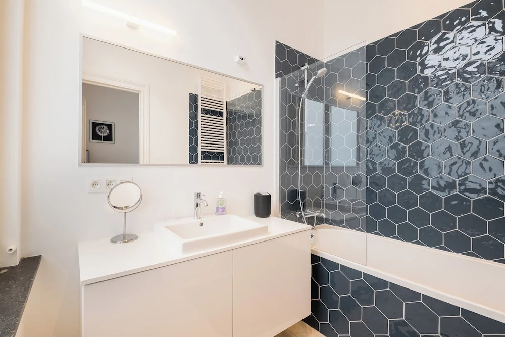 New Apartment Center of Trendy St Gille