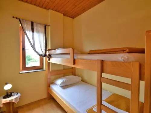 RUžA (PUL613)