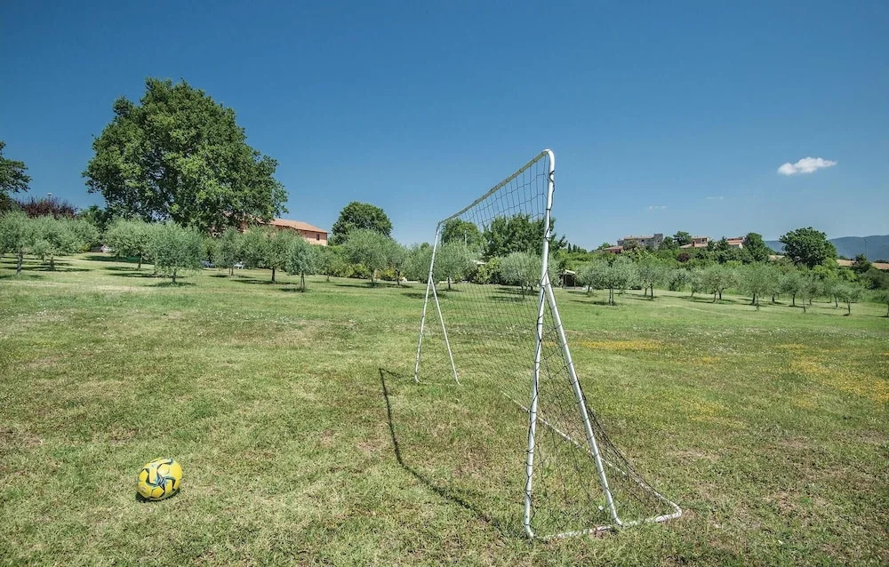 Stunning Home in Acquasparta -tr- With Wifi and 9 Bedrooms