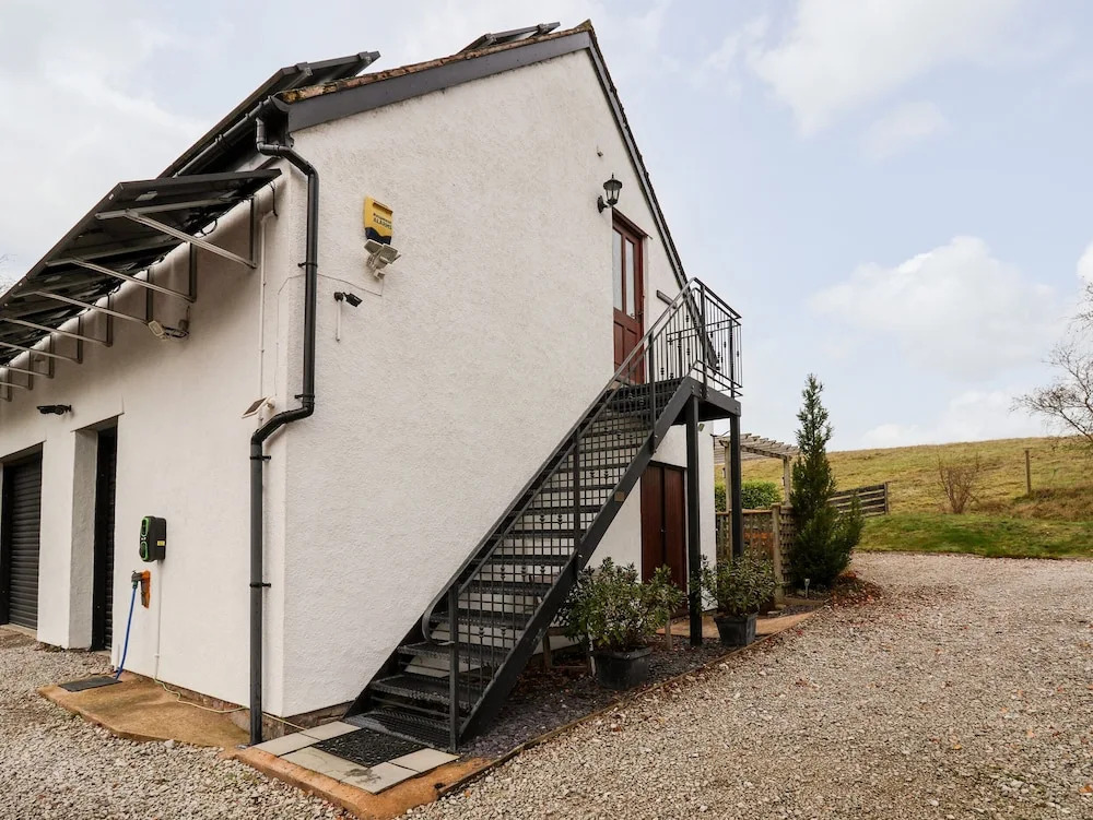 Tyn-y-mynydd Bach