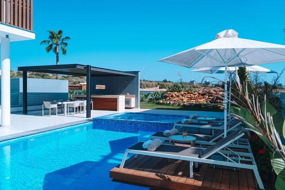 Vivo Mare Beachfront Villas - Seashell