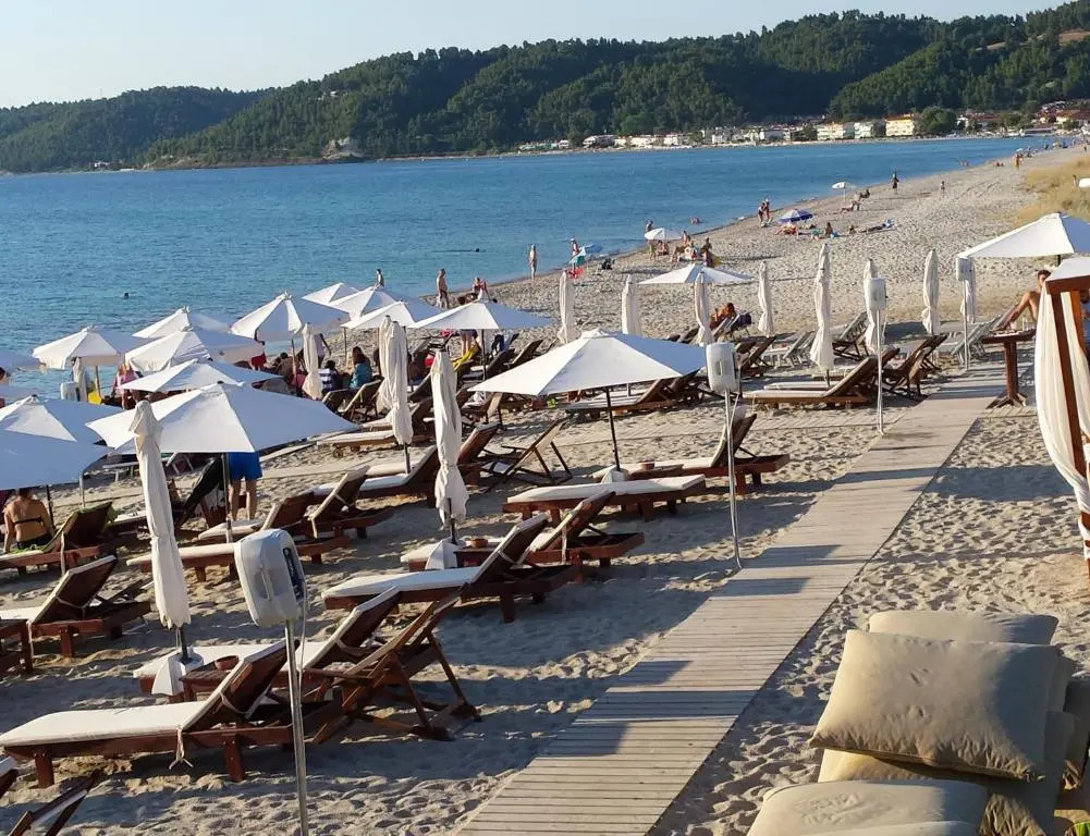 Apartment next to palm trees-200 meters from the Sea