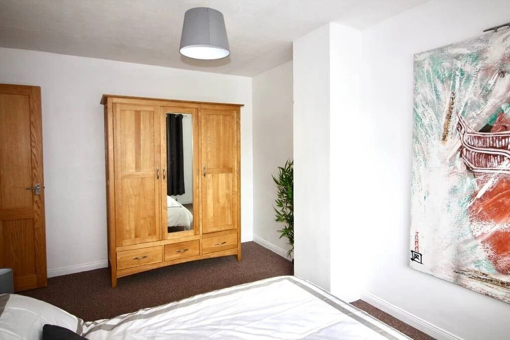 3 bed house in suburbs of Belfast