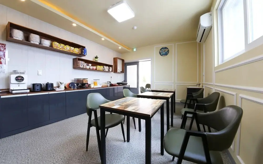 Jinju Hotel Hot
