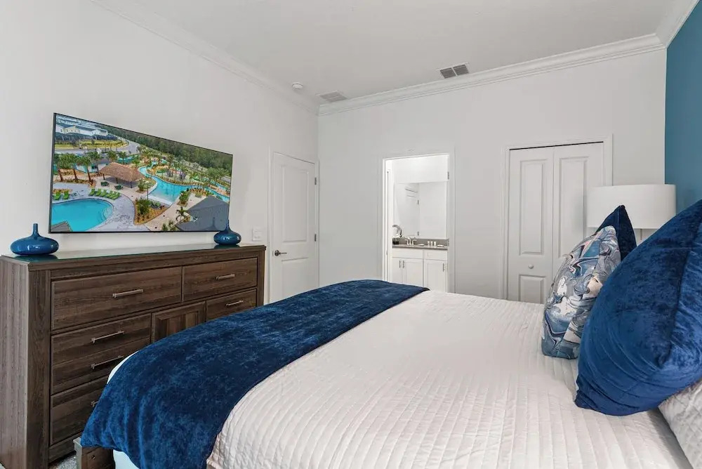 8BR Villa - Game Room & Themed Rooms