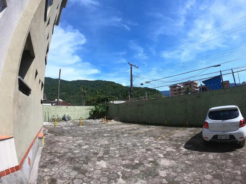 APTO PERTINHO DA PRAIA - Lindo e Equipado! Internet 400mb e 3 Tvs - Completo!