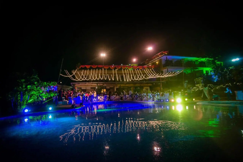 Upper Deck Resort - Highest Peak, Lonavala