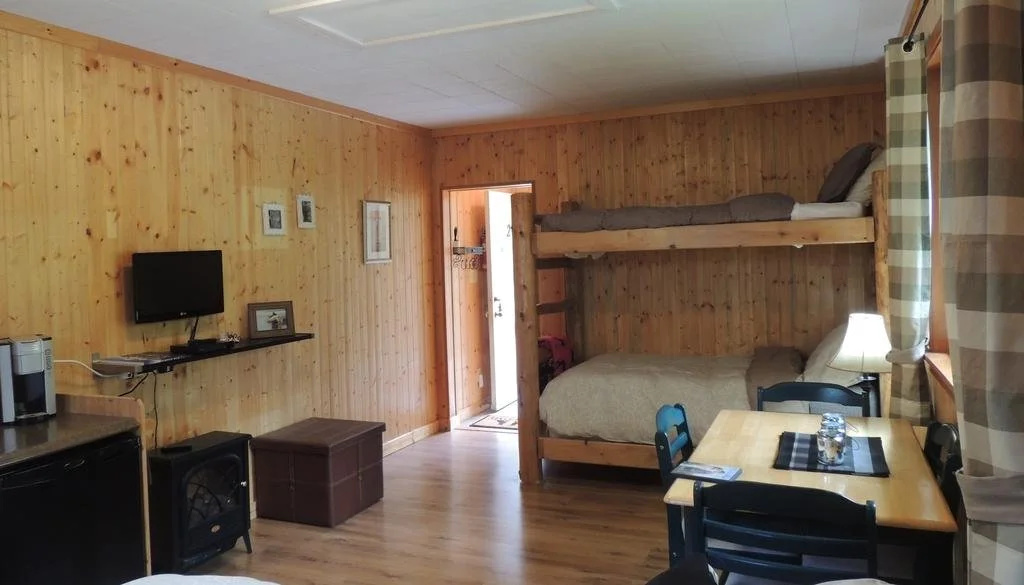 Remote Renfrew Riverside Retreat