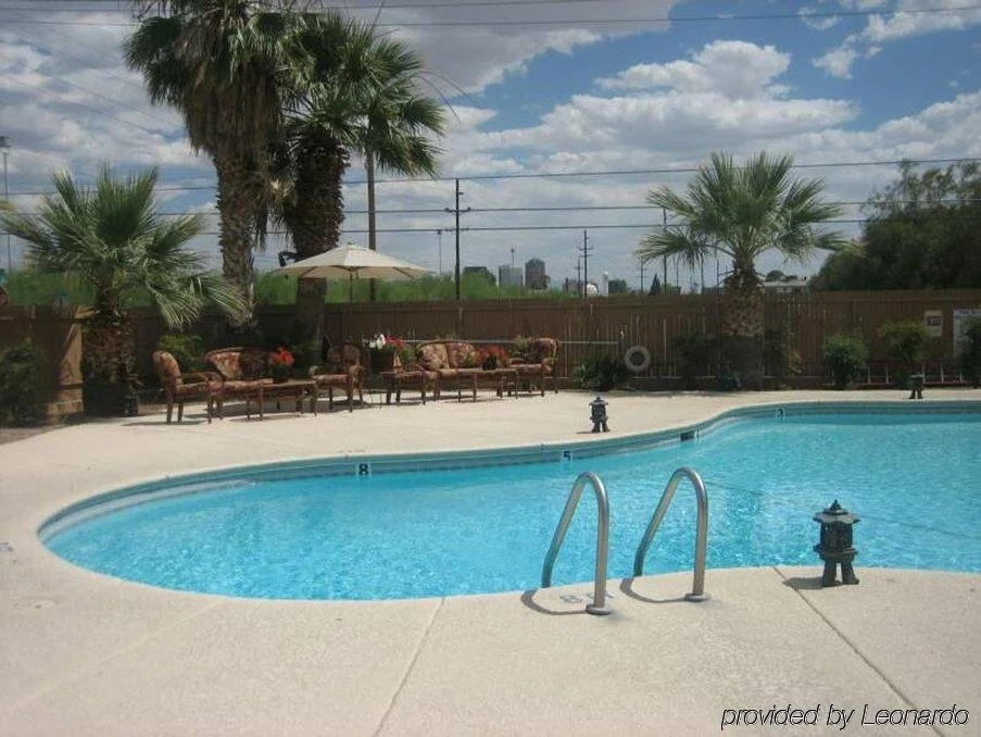 Fortuna Inn and Suites