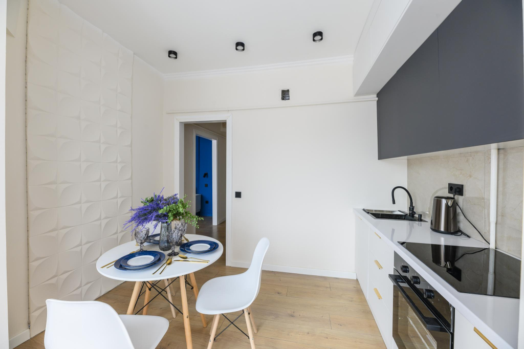 Almaty Apartments (Алматы Апартментс) на проспекте Назарбаева 220/3