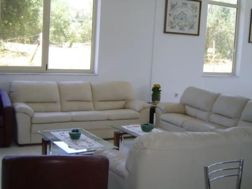 Villa Kourkoumelata
