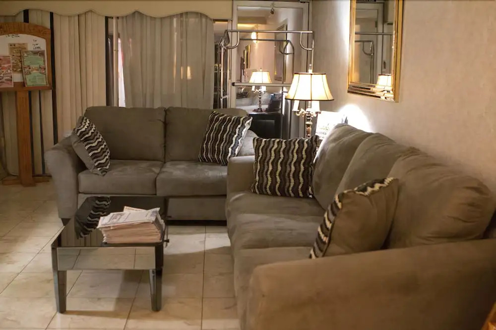 Ashlan Inn Hotel