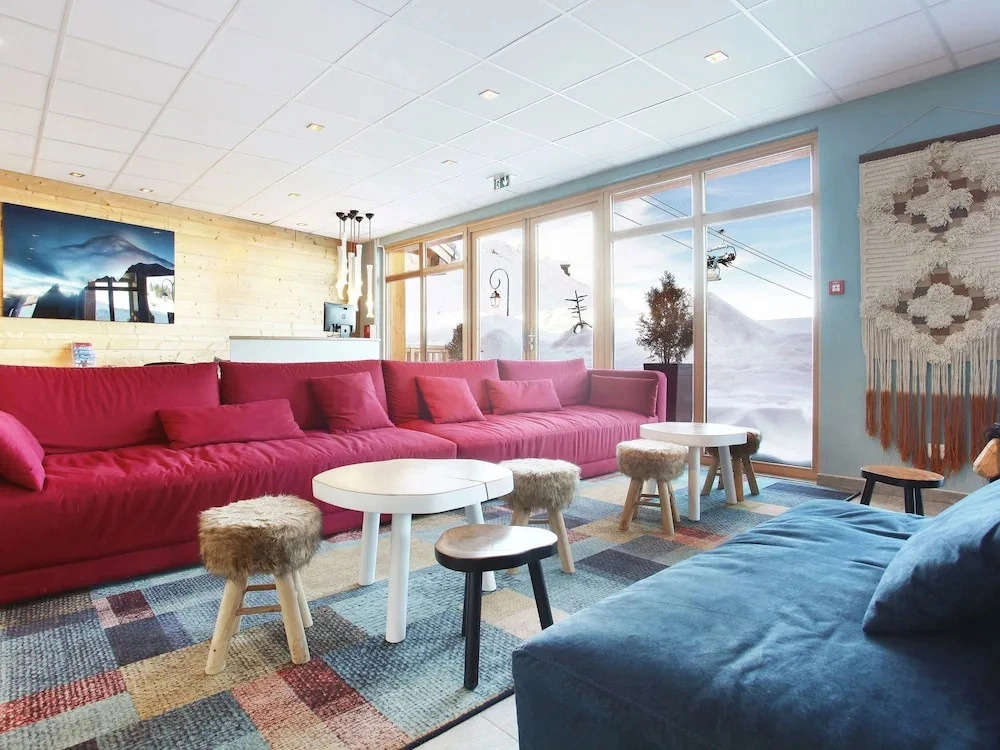 Chalet in Paradiski With Pool & Spa