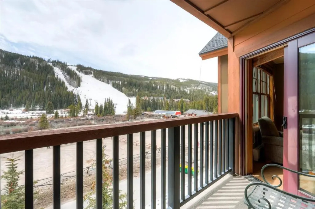 Beautiful 1 Bedroom Mountain Condo In River Run Village With Hot Tub Access And Walking Distance To The Gondola