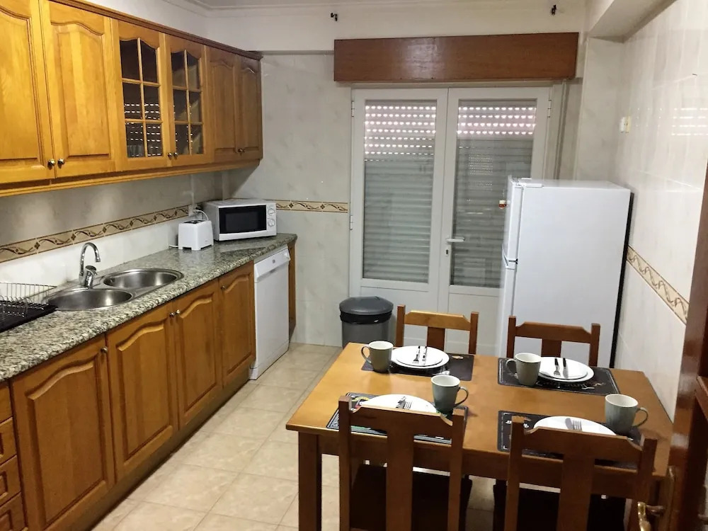 Best Houses 10 - Great Location, Hotel Style Apt