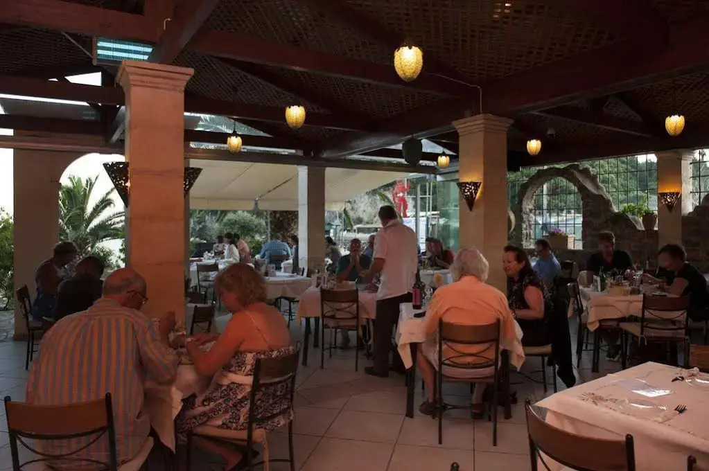 Apollon Annexe