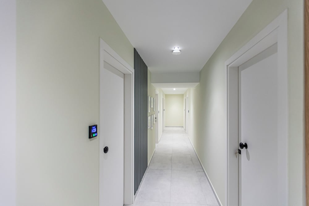 Ernest Suites Psiri