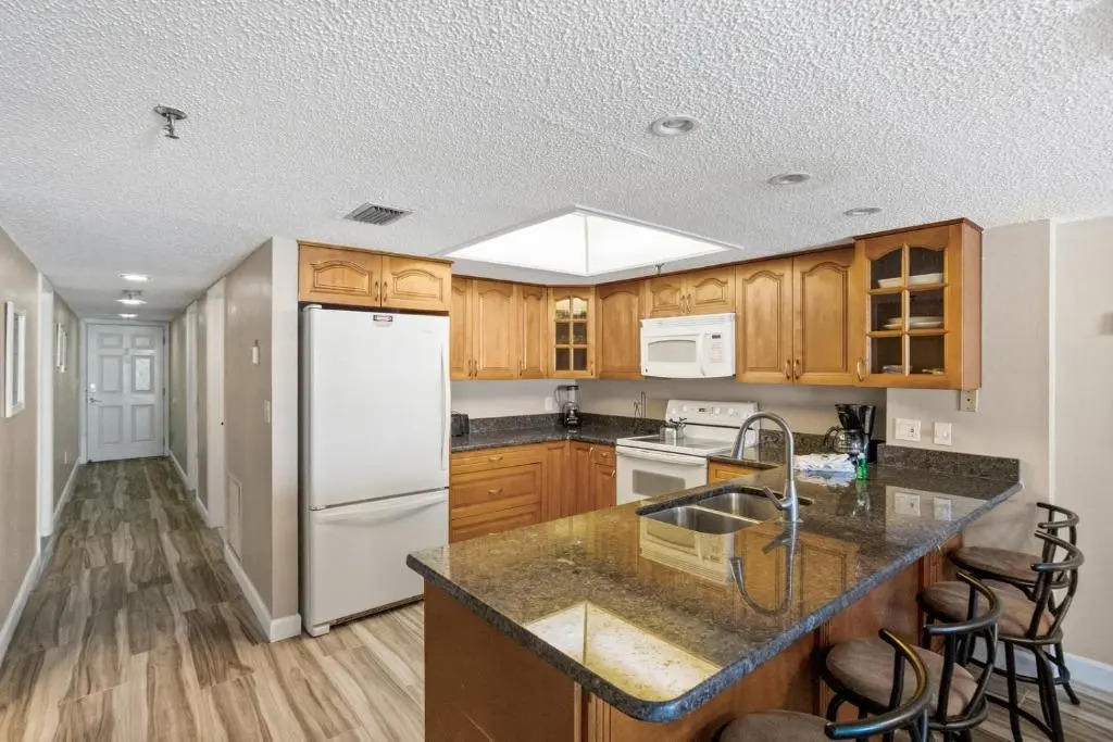 408 Beach Place Condos