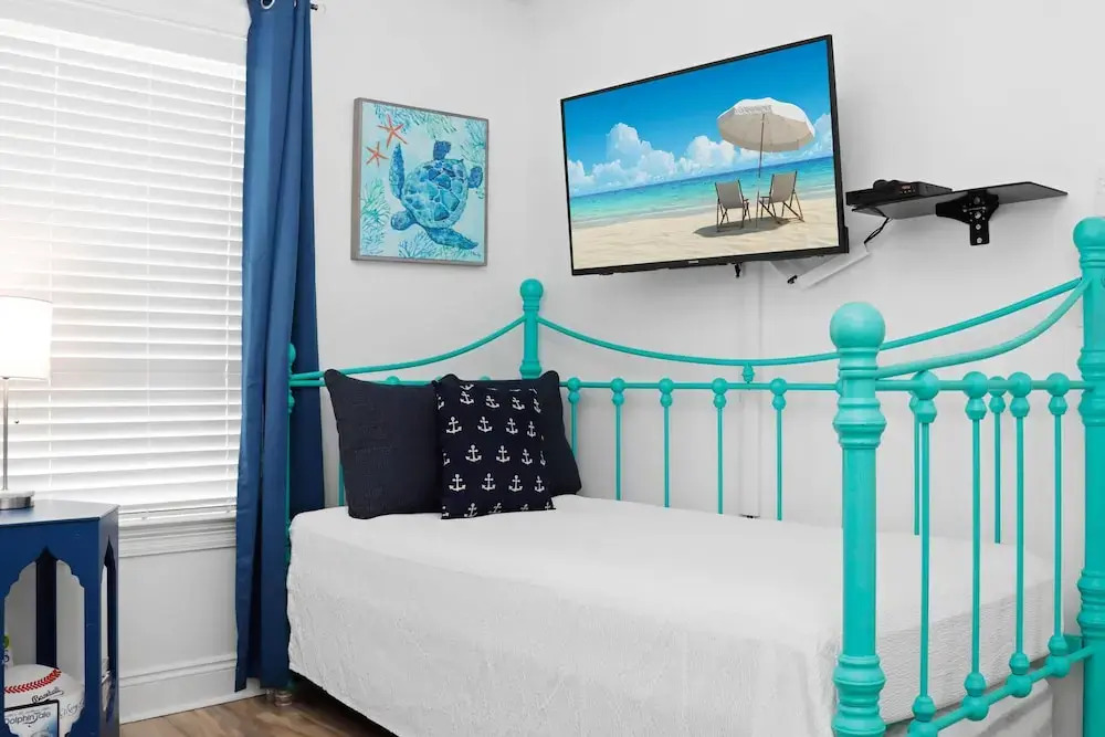 Tranquil Harbor 311 - Sea Forever