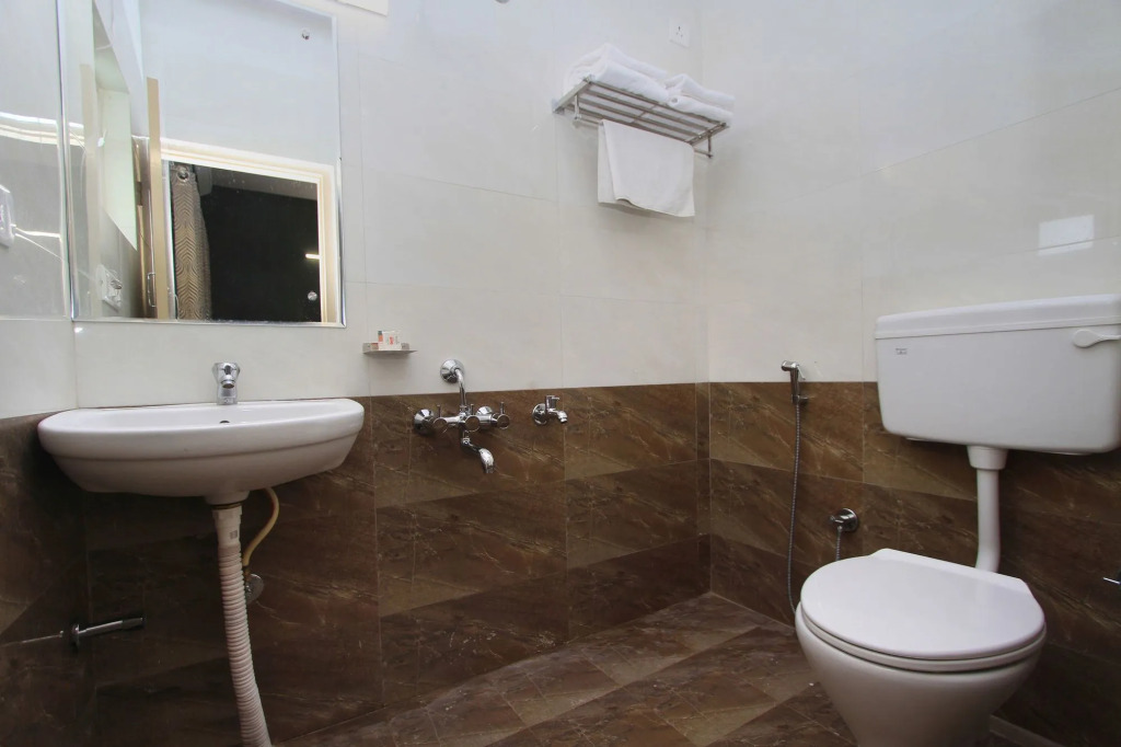 Hotel O Platinum Inn
