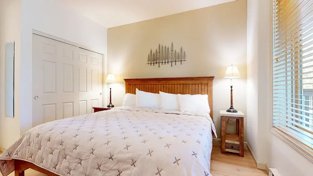 Mammoth Green 118 Located On Sierra Star Golf Course, Private Patio, Summer Pool 2 Bedroom Condo by RedAwning