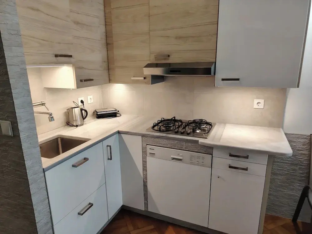 Tritos - Sleeps 11 - Balcony - Parking - Sea View