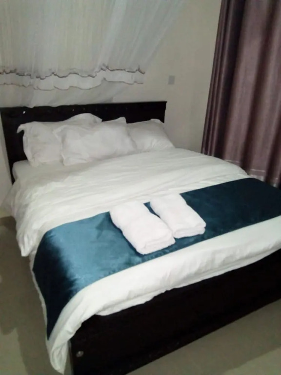 Apartment Sleeps 6 With Free Parking