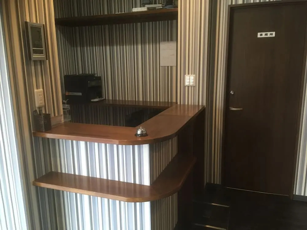 Business Hotel Akayane - Hostel