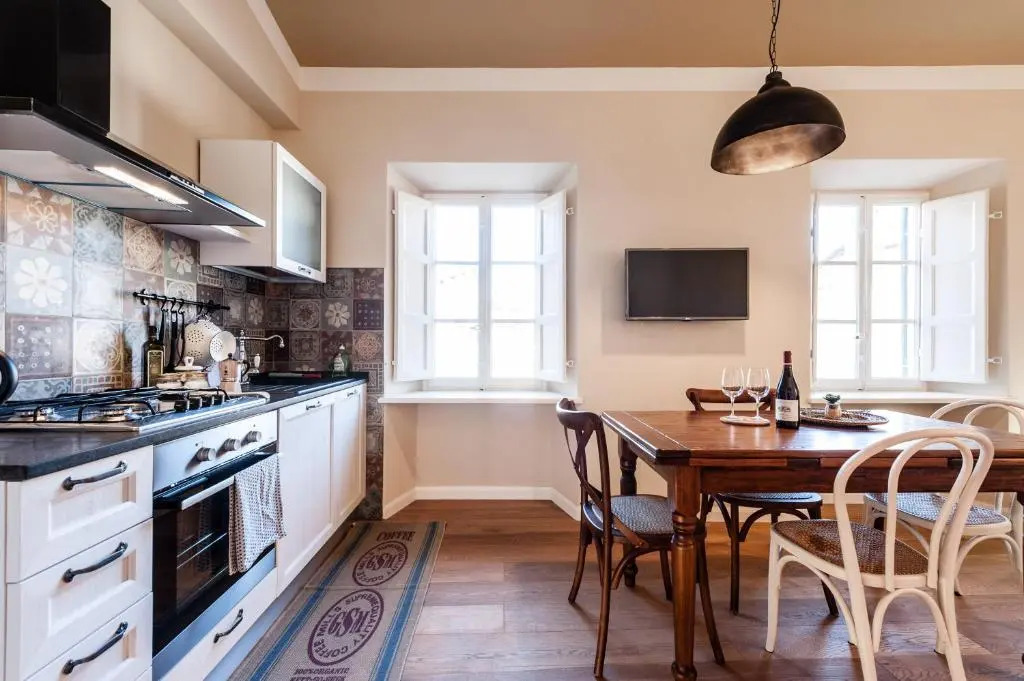 Affordable suite with a view in the Heart of Lucca