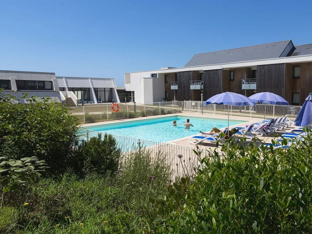 Modern Seafront Flat